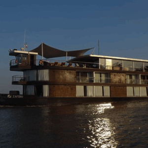 grid hotel an glamping